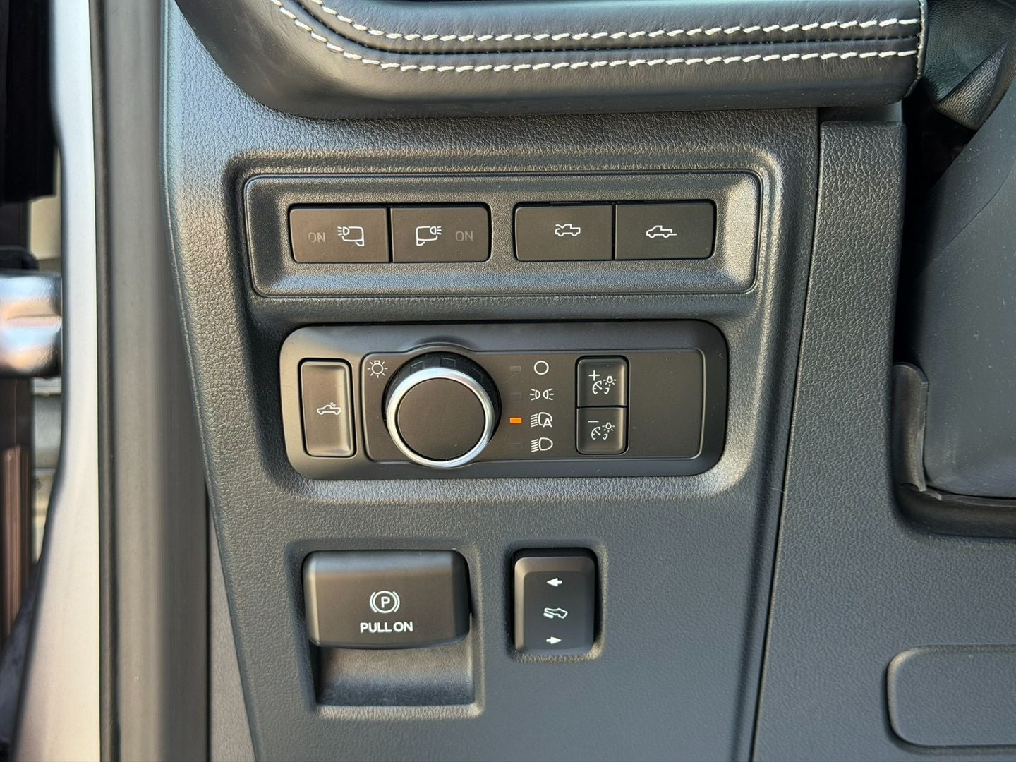 2022 Ford F-150 Lightning Platinum