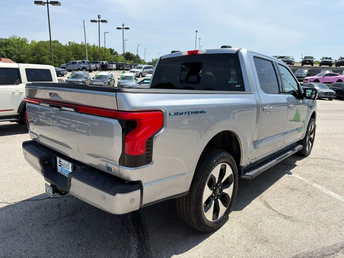 2022 Ford F-150 Lightning Platinum