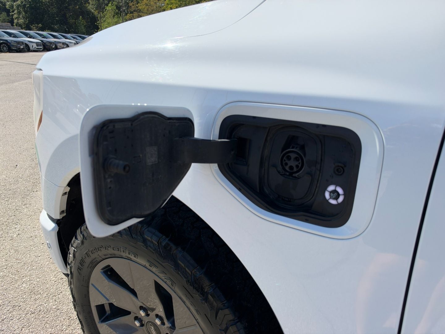 2023 Ford F-150 Lightning LARIAT