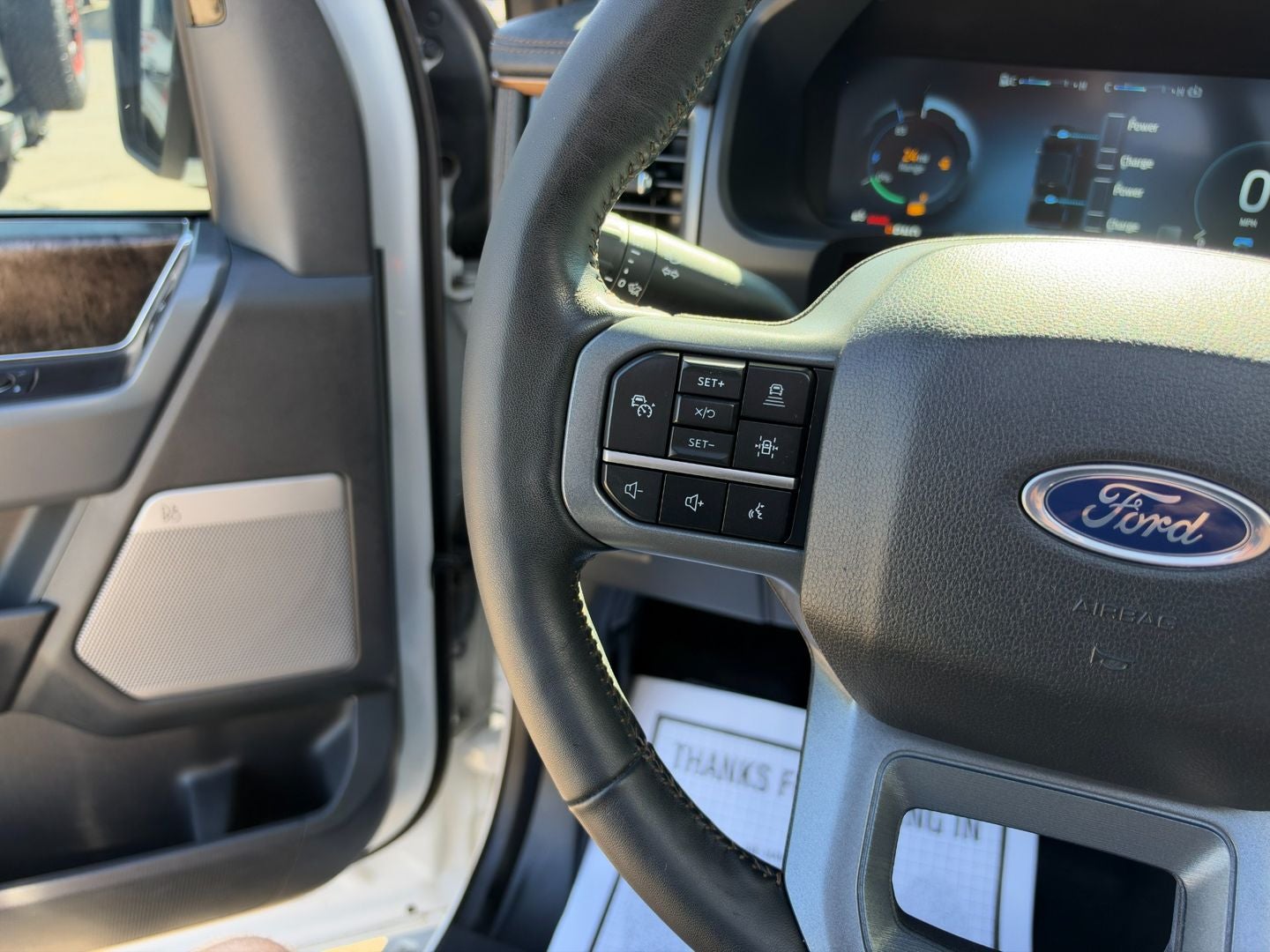 2023 Ford F-150 Lightning LARIAT