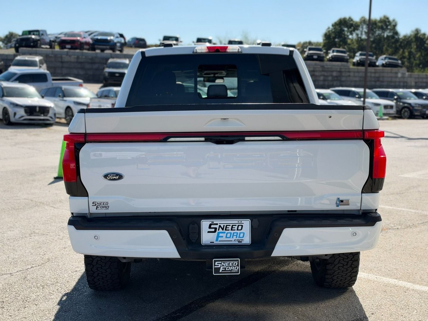 2023 Ford F-150 Lightning LARIAT