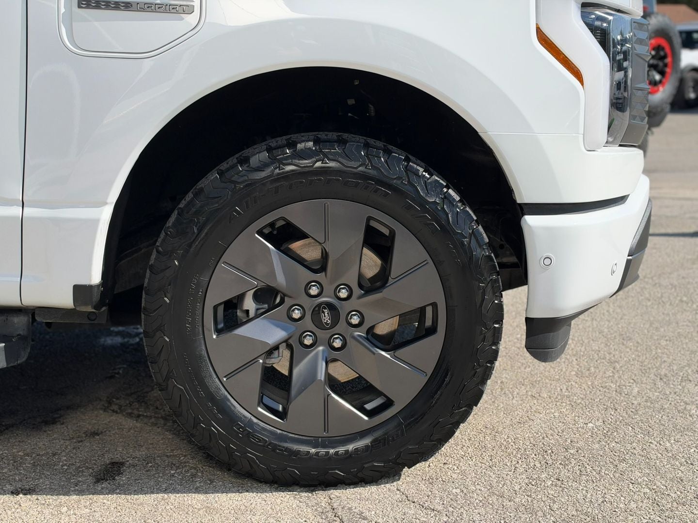 2023 Ford F-150 Lightning LARIAT