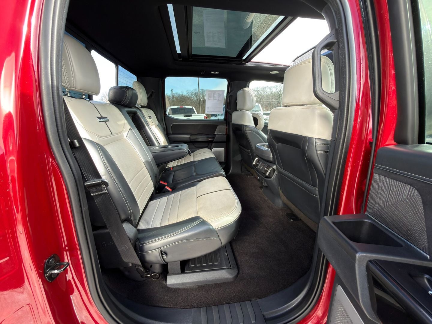 2022 Ford F-150 Lightning Platinum