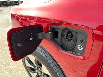 2022 Ford F-150 Lightning Platinum