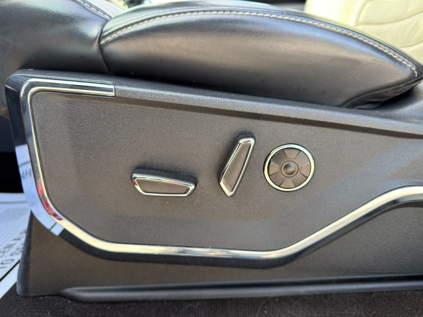 2022 Ford F-150 Lightning Platinum