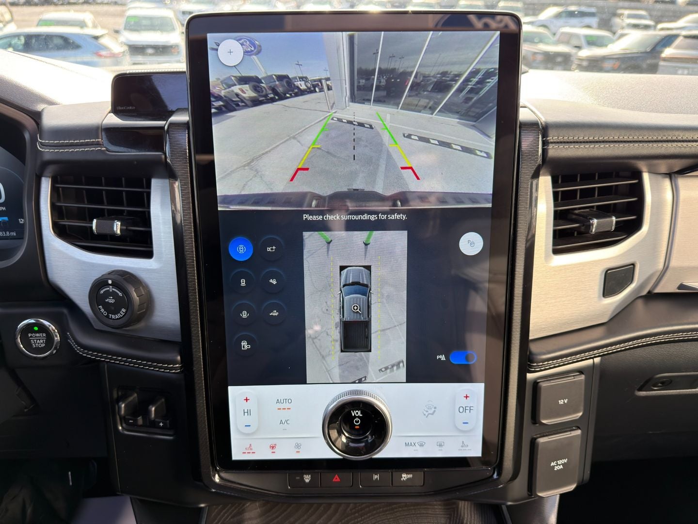 2022 Ford F-150 Lightning Platinum