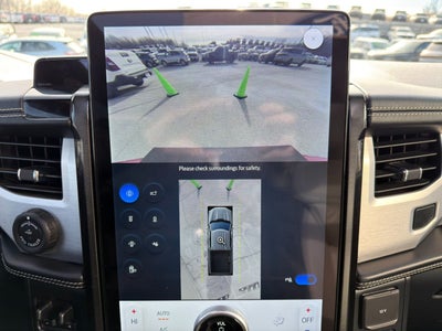 2022 Ford F-150 Lightning Platinum