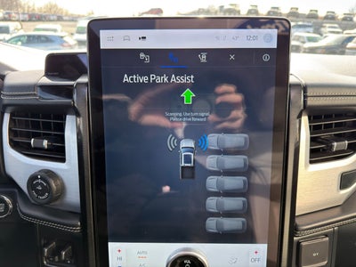 2022 Ford F-150 Lightning Platinum