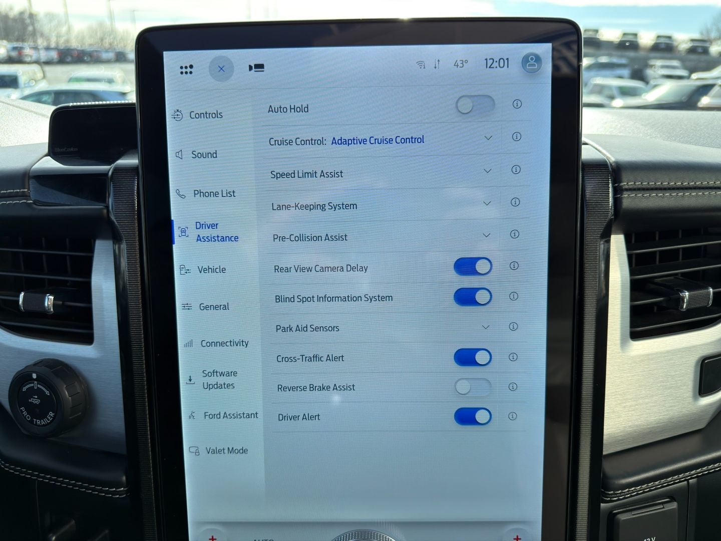 2022 Ford F-150 Lightning Platinum