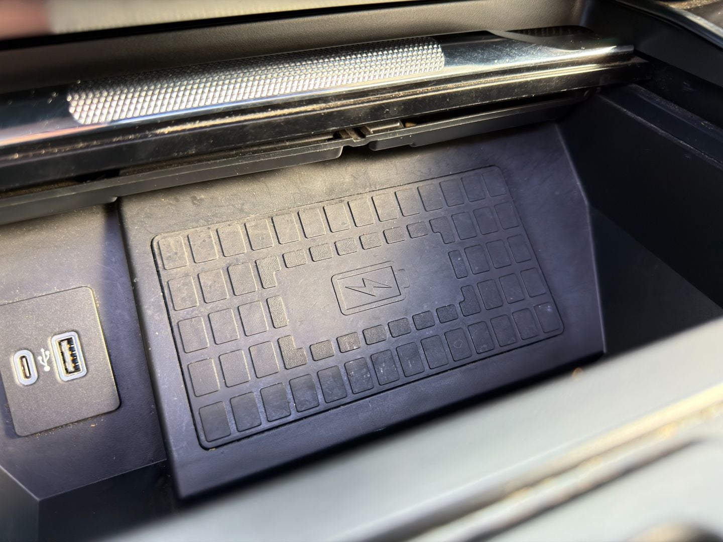 2022 Ford F-150 Lightning Platinum