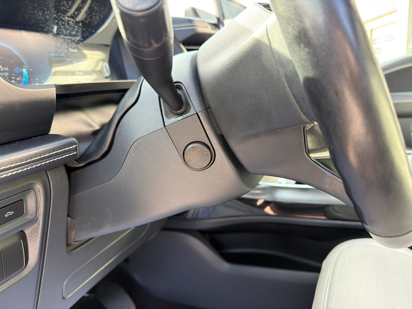 2022 Ford F-150 Lightning Platinum