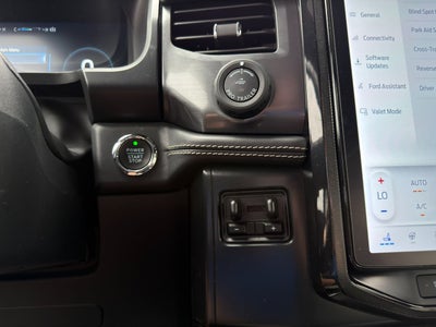 2022 Ford F-150 Lightning Platinum