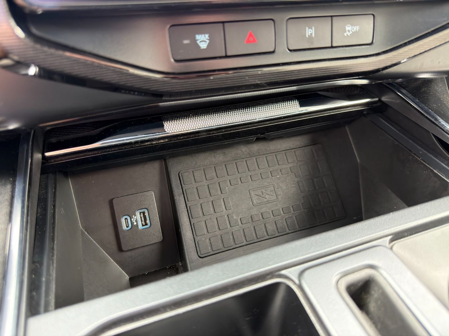 2022 Ford F-150 Lightning Platinum
