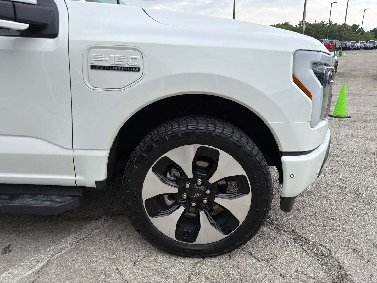 2022 Ford F-150 Lightning Platinum