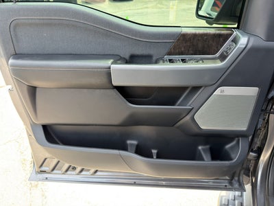 2022 Ford F-150 Lightning LARIAT