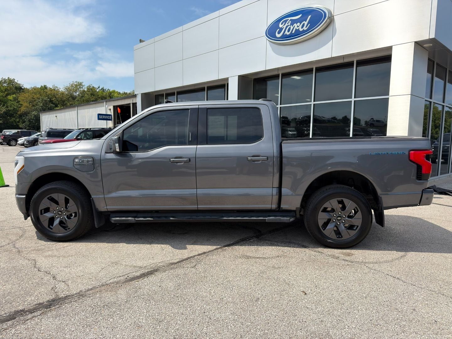 2022 Ford F-150 Lightning LARIAT