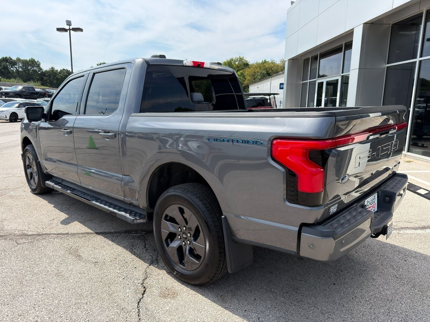 2022 Ford F-150 Lightning LARIAT