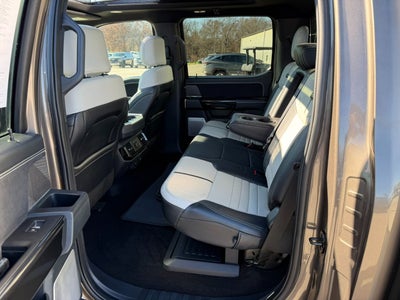 2022 Ford F-150 Lightning Platinum