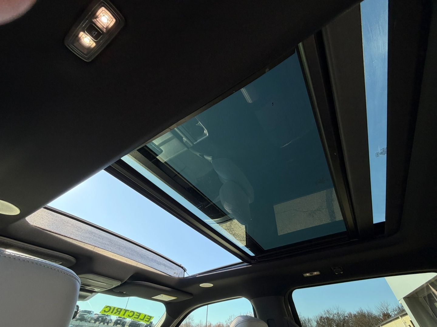 2022 Ford F-150 Lightning Platinum