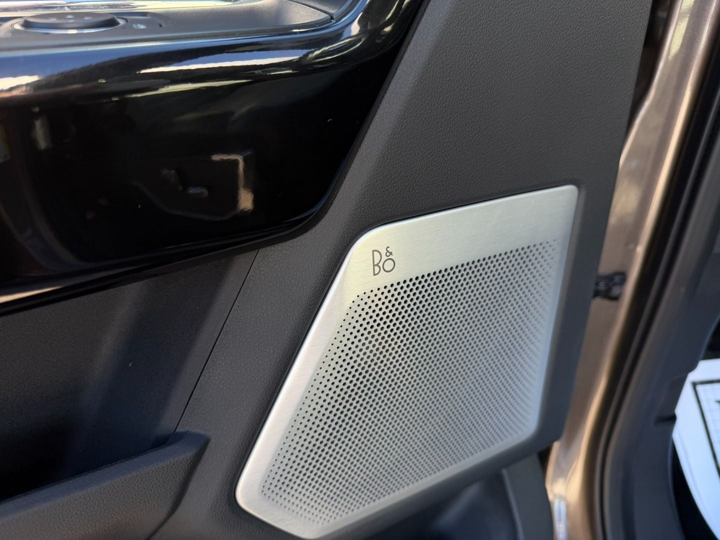 2022 Ford F-150 Lightning Platinum