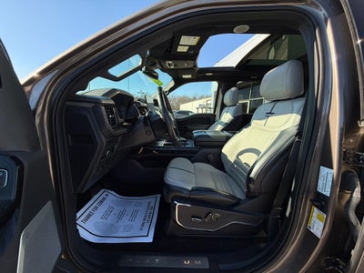 2022 Ford F-150 Lightning Platinum