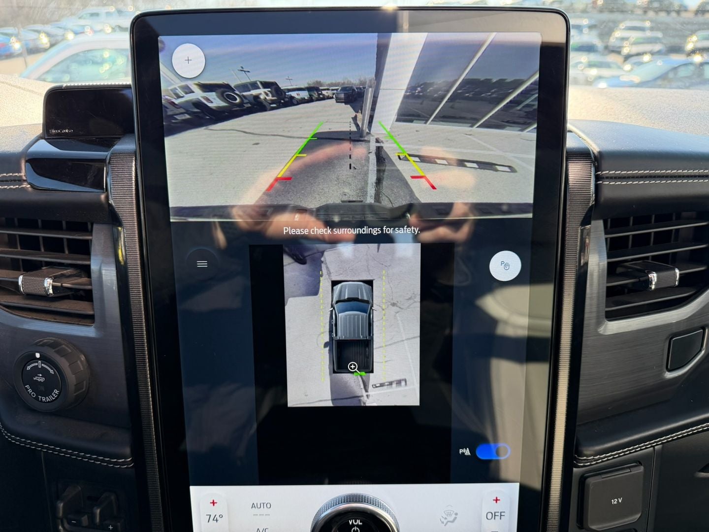 2022 Ford F-150 Lightning Platinum