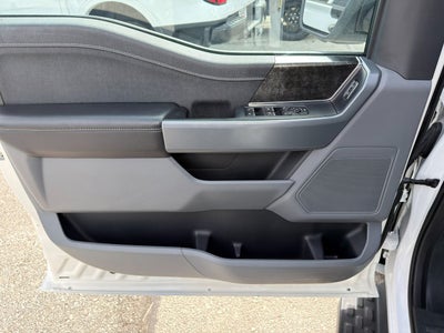 2023 Ford F-150 Lightning XLT