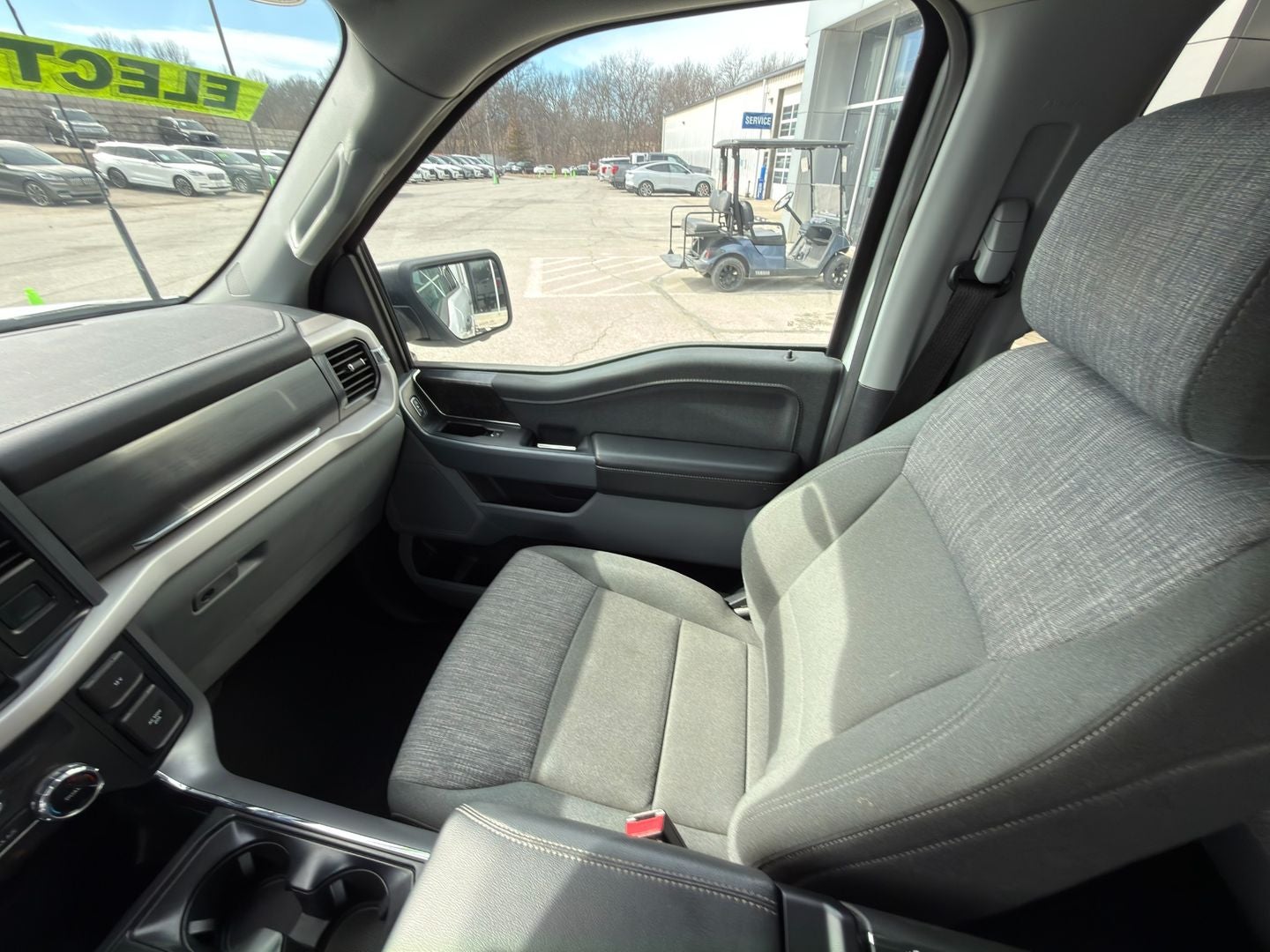 2023 Ford F-150 Lightning XLT