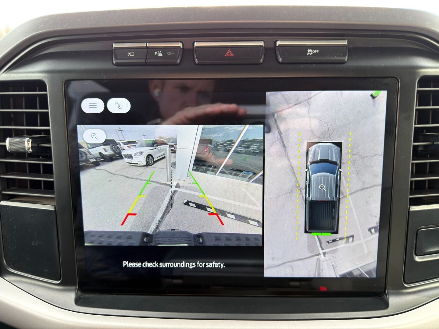 2023 Ford F-150 Lightning XLT