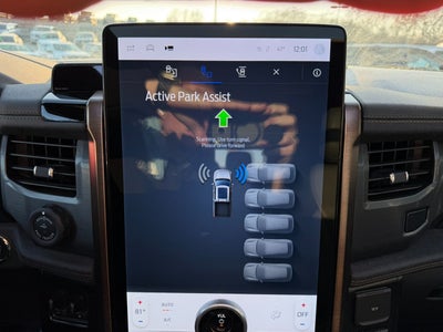 2023 Ford F-150 Lightning LARIAT