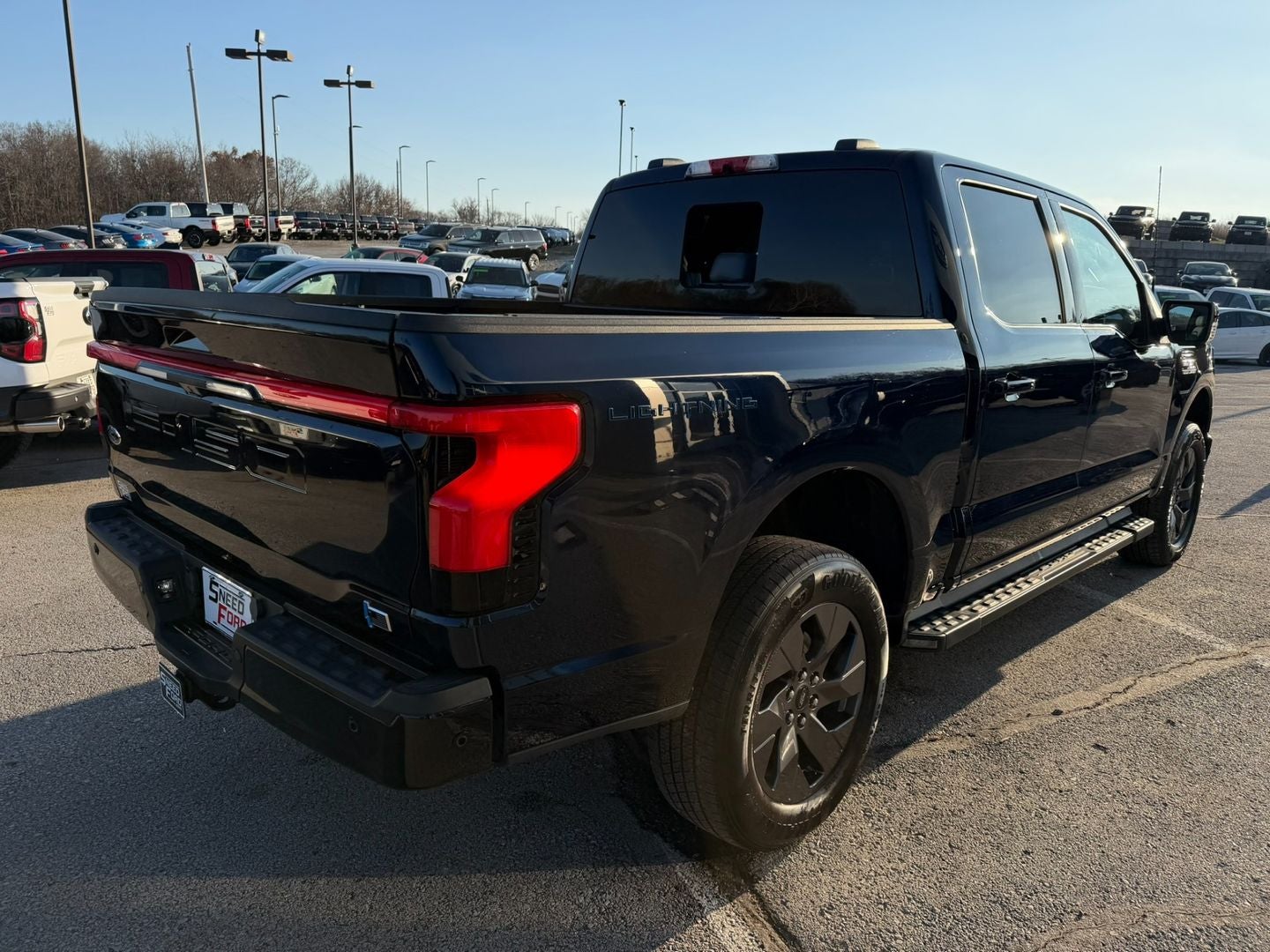 2023 Ford F-150 Lightning LARIAT