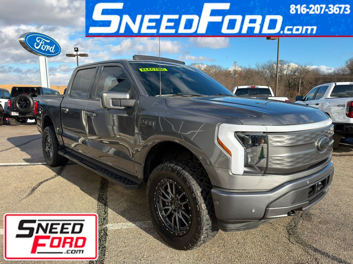 2022 Ford F-150 Lightning LARIAT
