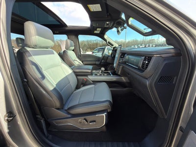 2022 Ford F-150 Lightning LARIAT