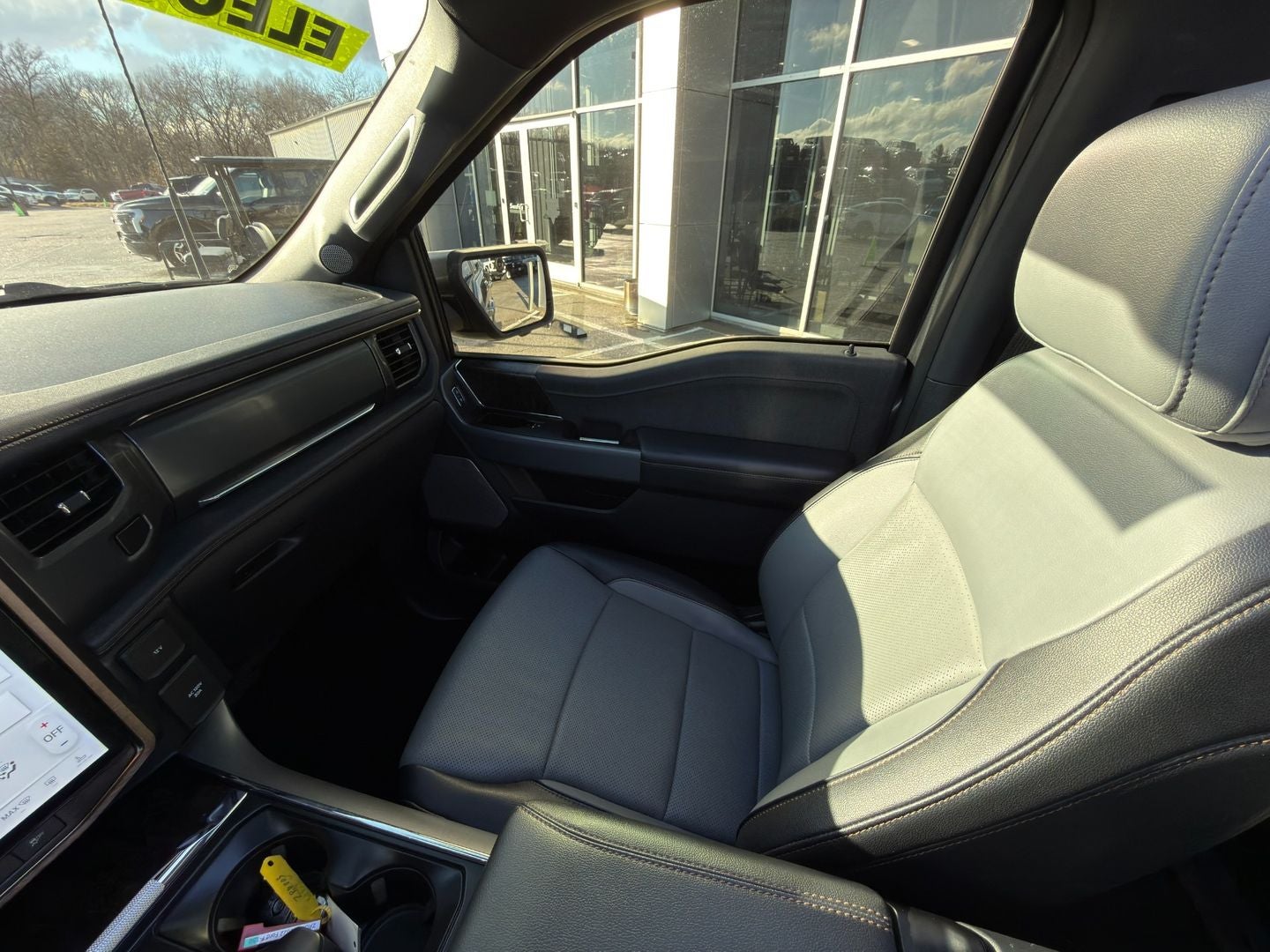 2022 Ford F-150 Lightning LARIAT