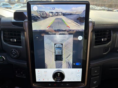 2022 Ford F-150 Lightning LARIAT