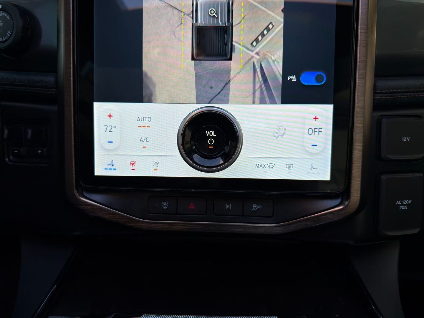 2022 Ford F-150 Lightning LARIAT