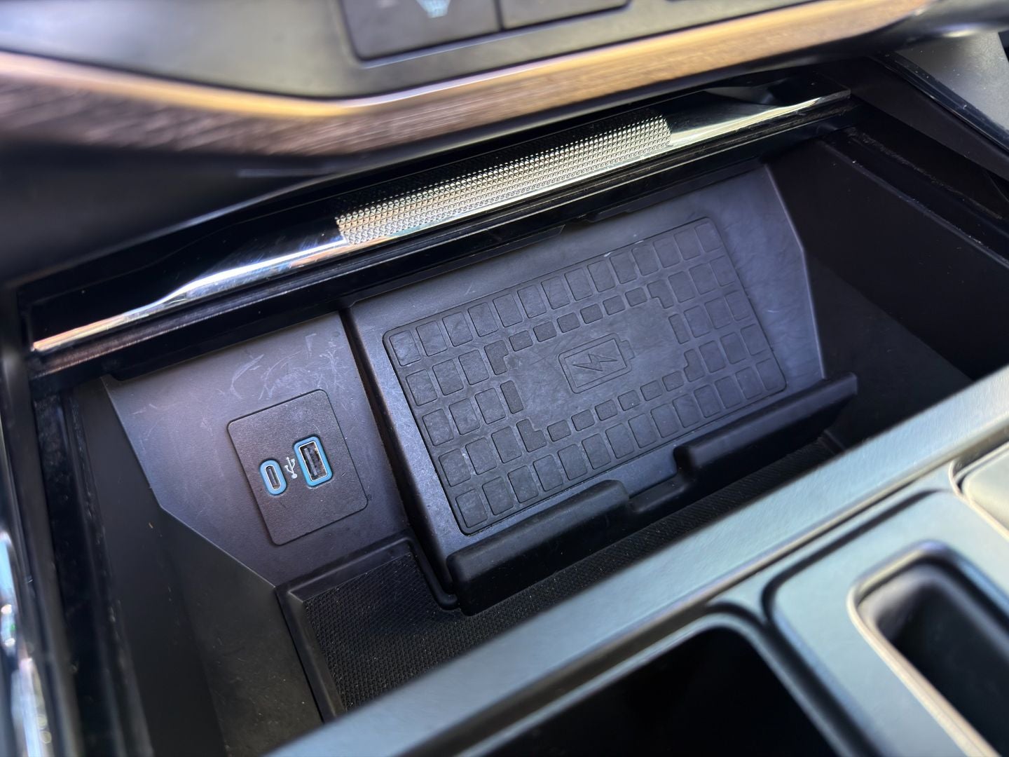 2022 Ford F-150 Lightning LARIAT