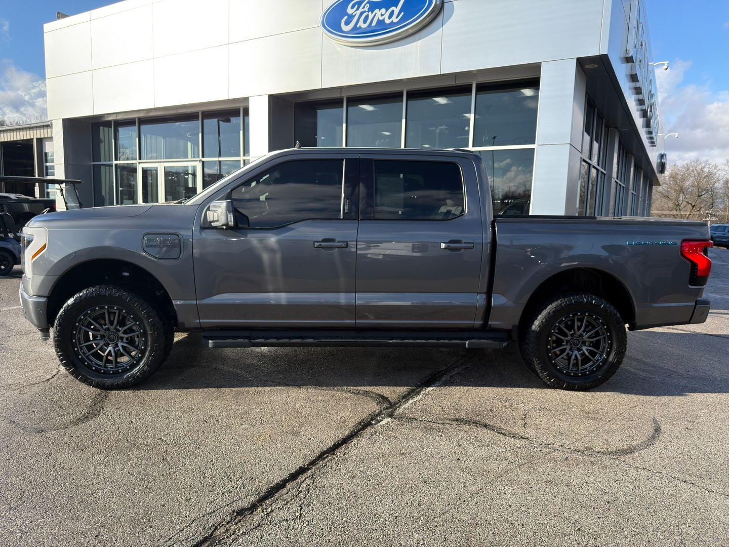 2022 Ford F-150 Lightning LARIAT