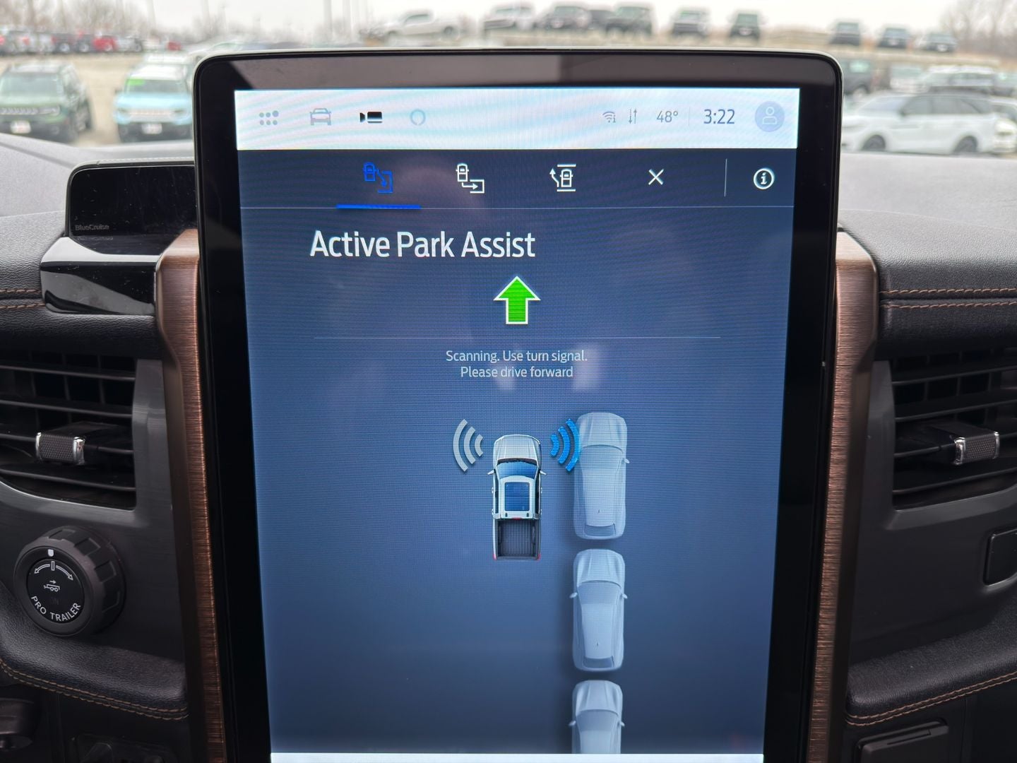 2022 Ford F-150 Lightning LARIAT