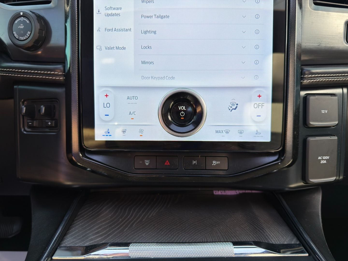 2023 Ford F-150 Lightning Platinum