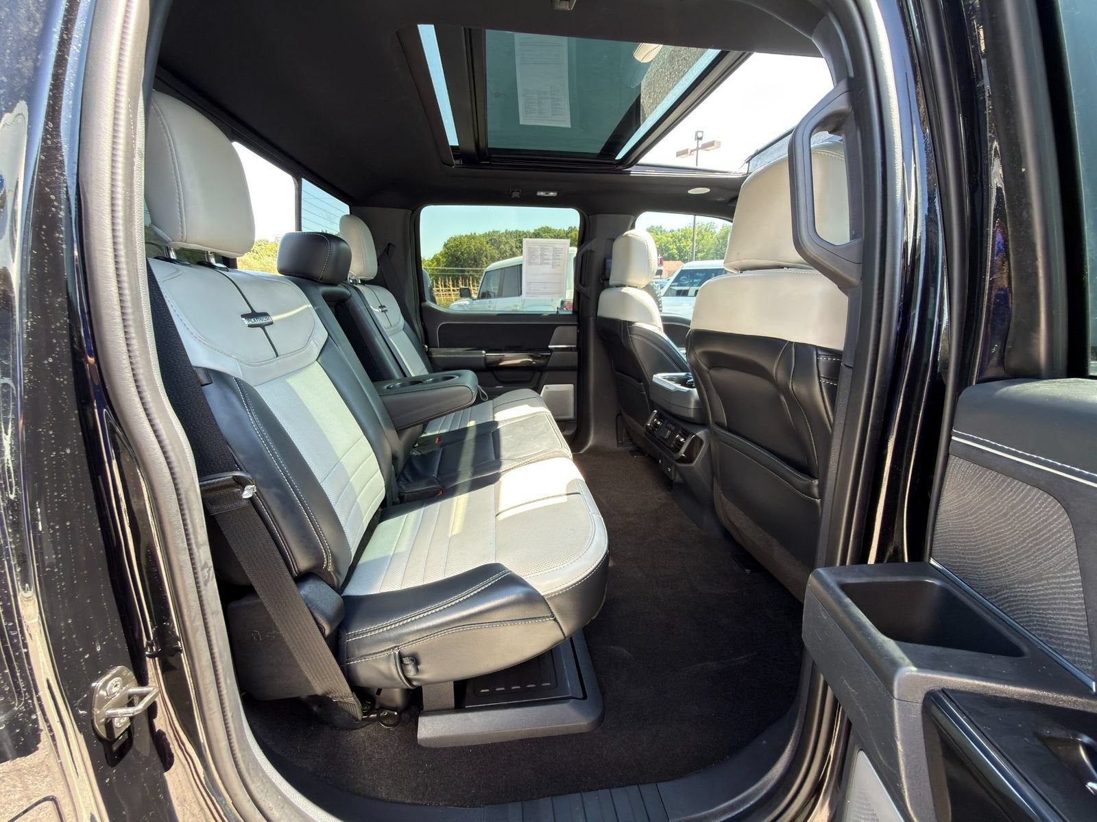 2023 Ford F-150 Lightning Platinum