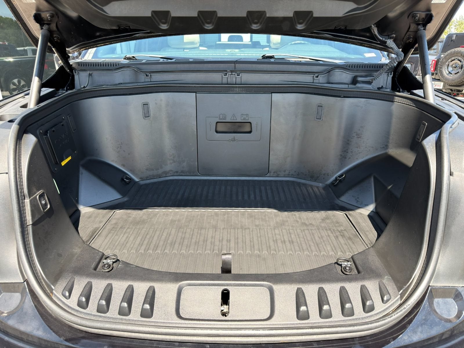 2023 Ford F-150 Lightning Platinum