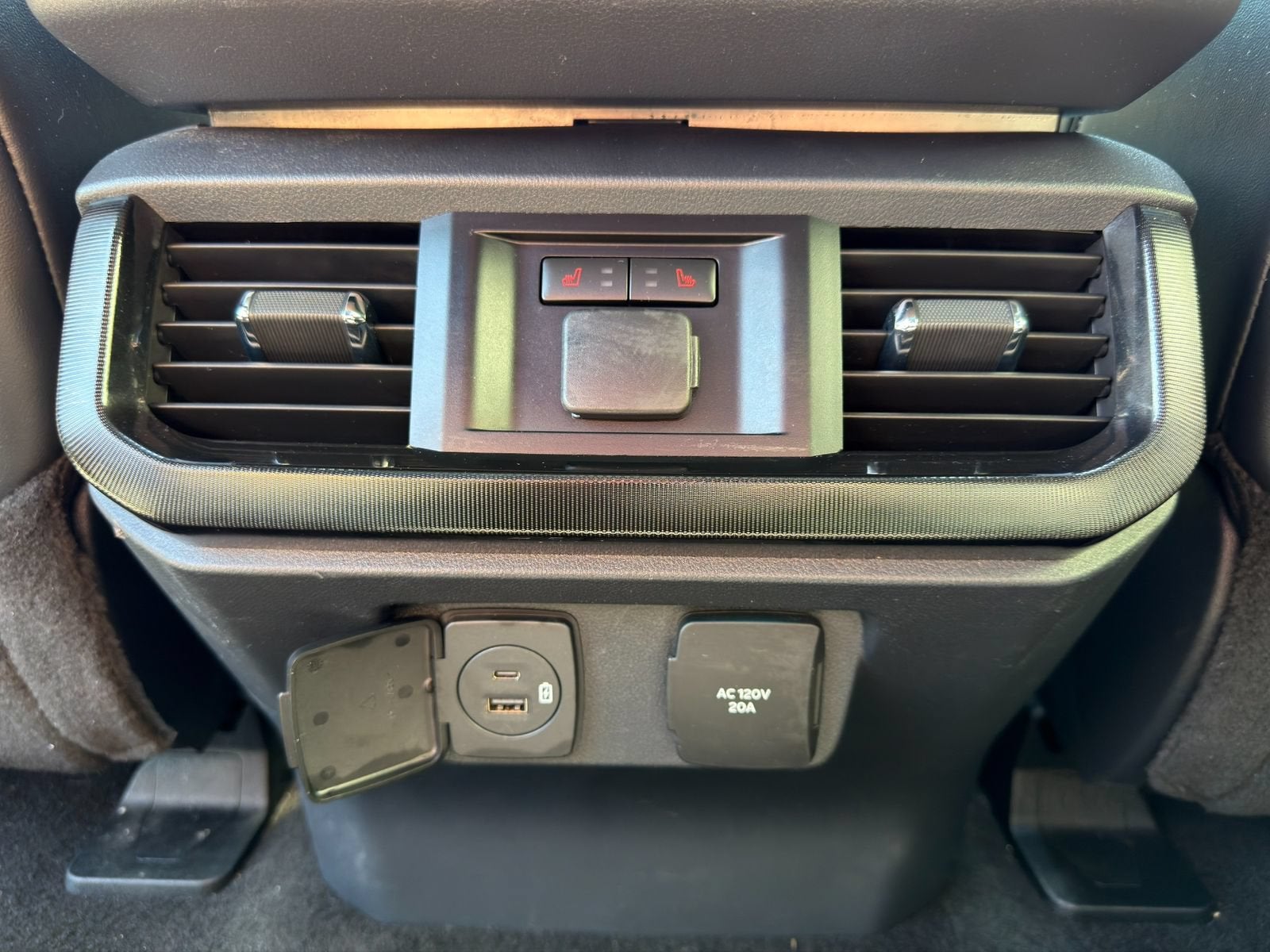 2023 Ford F-150 Lightning Platinum