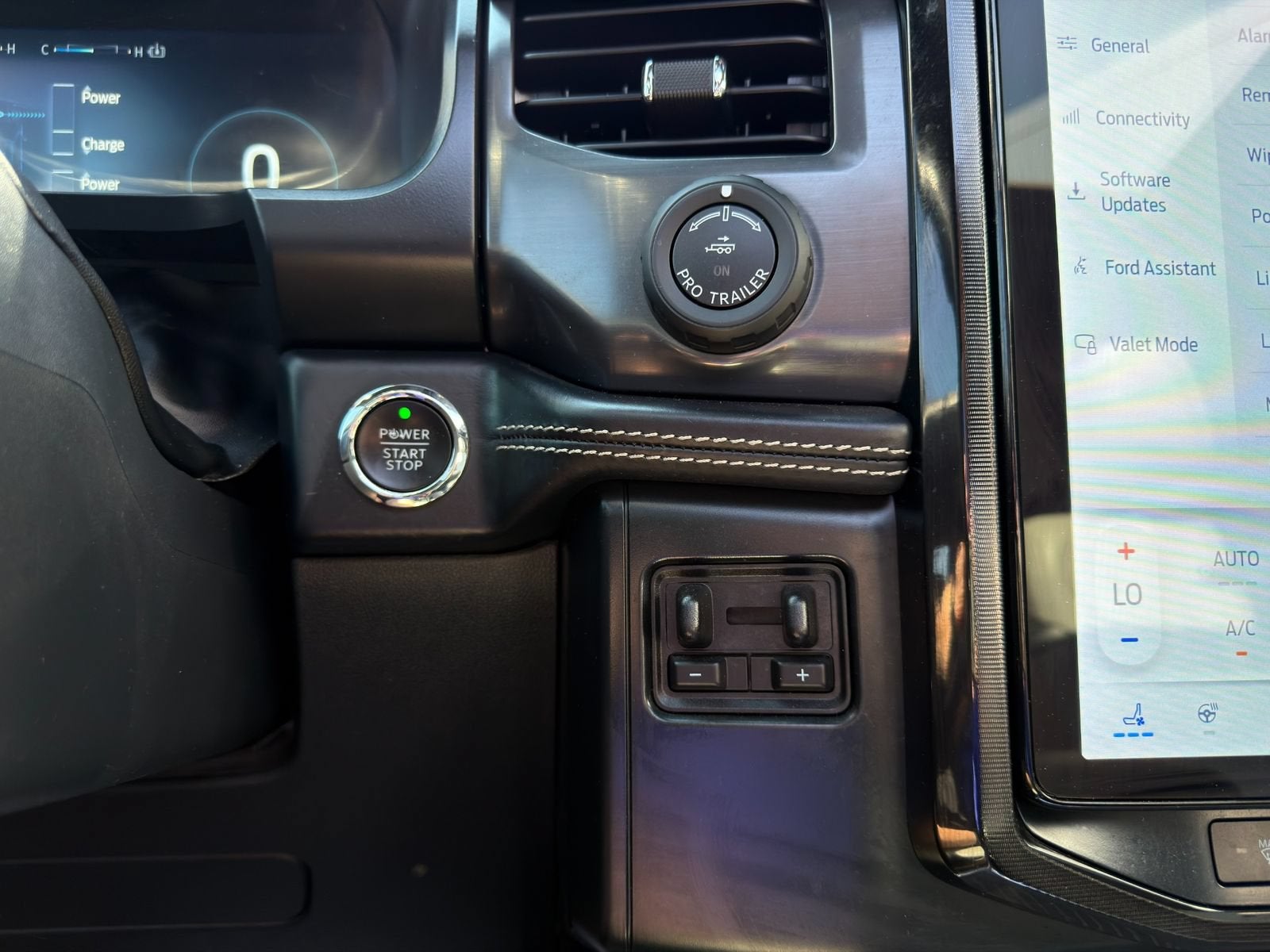 2023 Ford F-150 Lightning Platinum