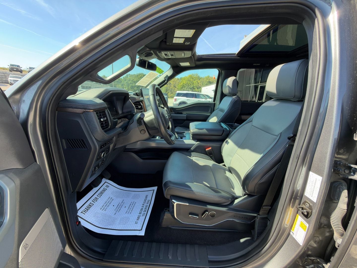 2023 Ford F-150 Lightning LARIAT