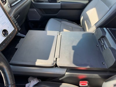 2023 Ford F-150 Lightning LARIAT