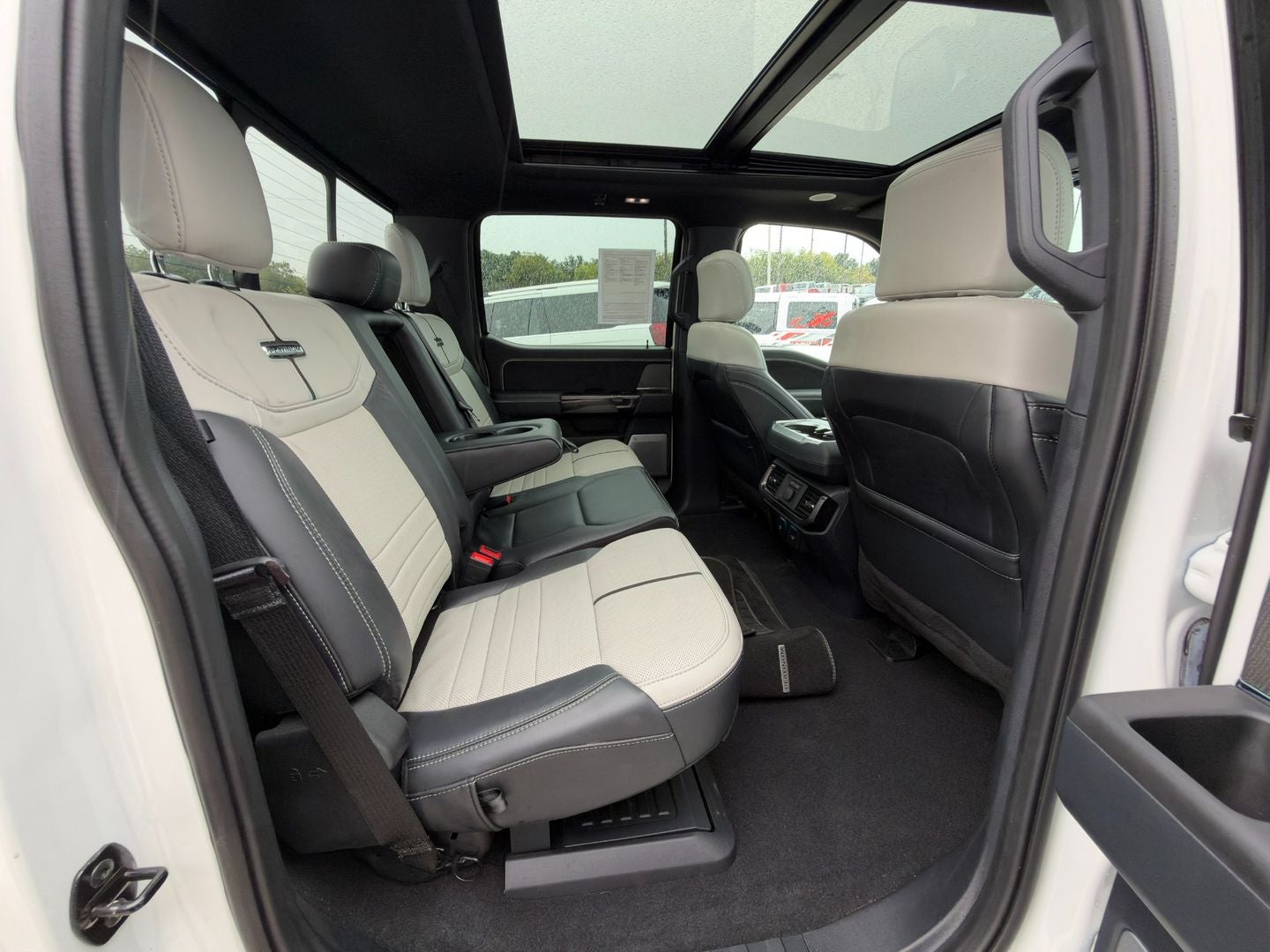 2023 Ford F-150 Lightning Platinum