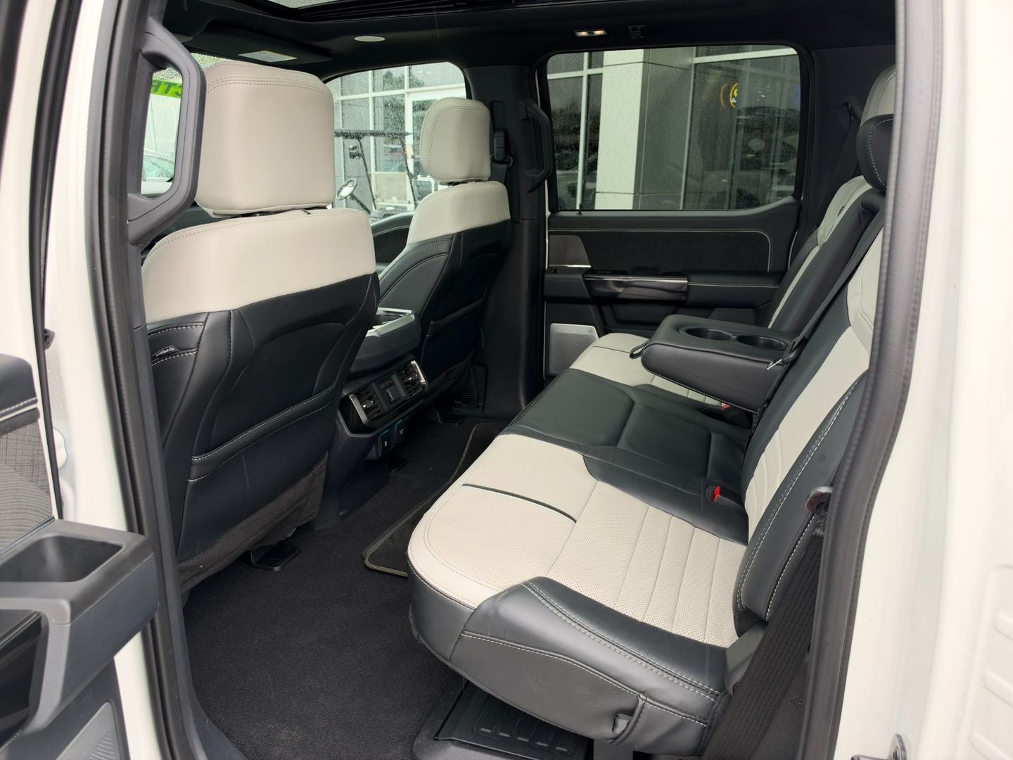 2023 Ford F-150 Lightning Platinum