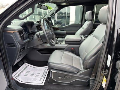 2023 Ford F-150 Lightning LARIAT