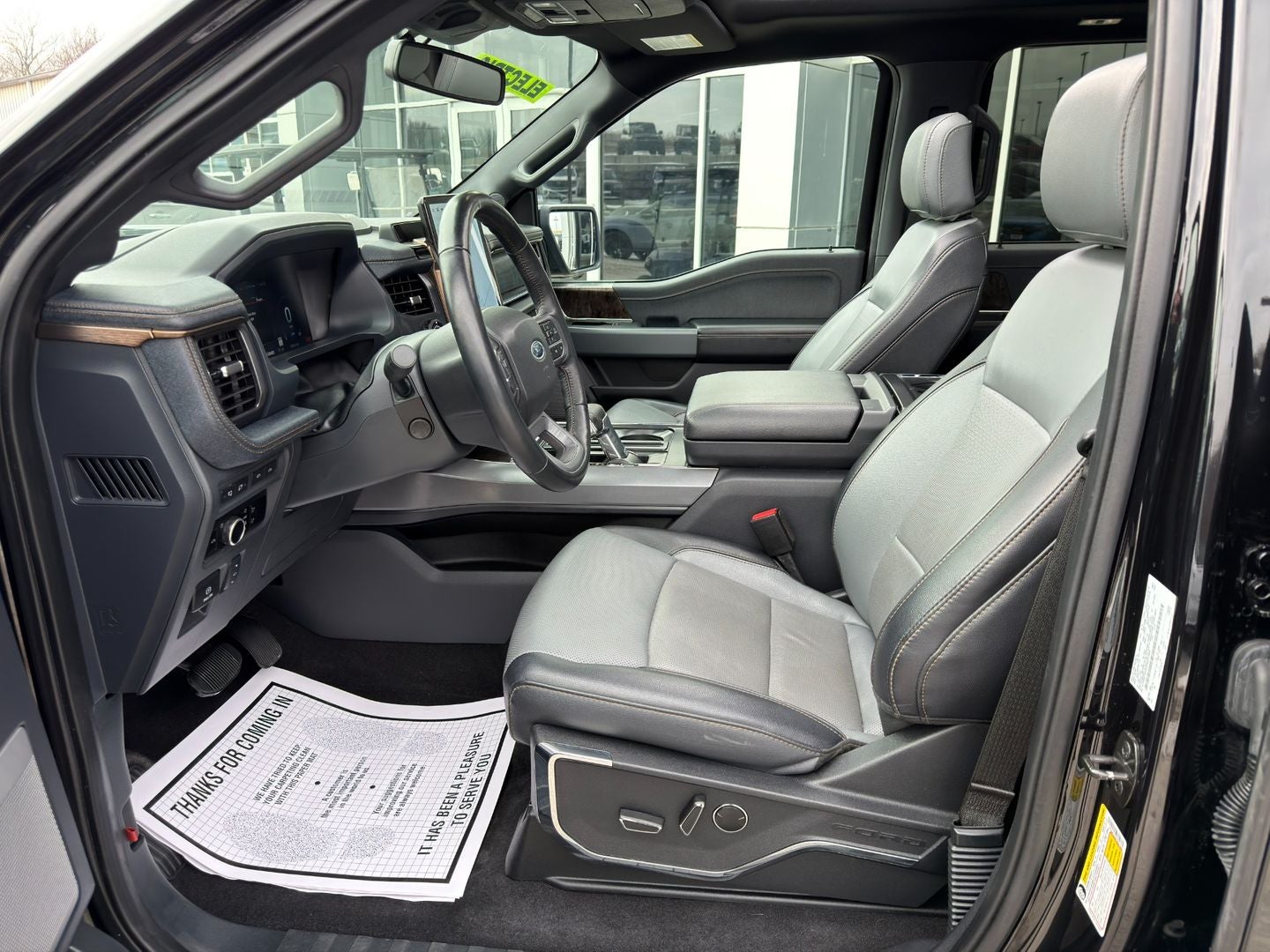 2023 Ford F-150 Lightning LARIAT